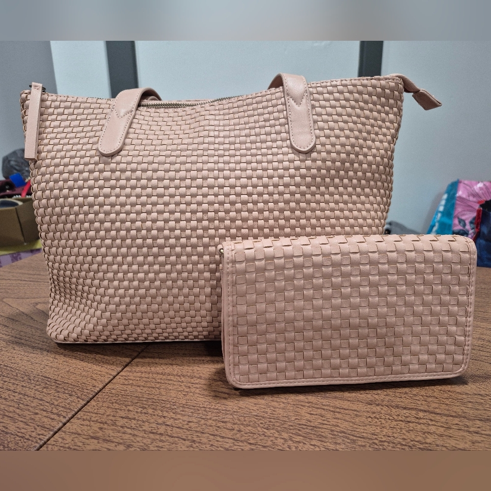 EUC Joy Susan Woven Purse And Wallet/Clutch